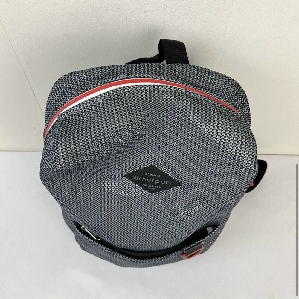 Sherpani Lightweight Adeline Sporty Backback. New in packaging $ 75 - Picture 3 of 7